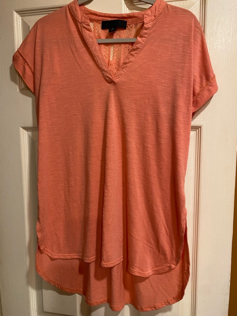Relaxed V-Neck Women’s Top in Coral